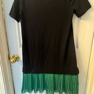 Black and Green Pleated Hem Dress